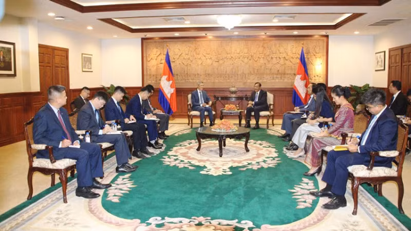 Hai bên nhất trí tăng cường hợp tác giữa hai Bộ Ngoại giao và tổ chức tham vấn giữa các đơn vị chuyên môn liên quan của Bộ Ngoại giao hai nước. (Ảnh: Đại sứ quán cung cấp)