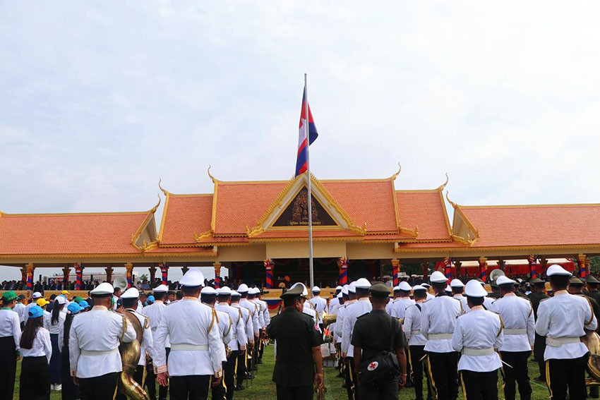 Lễ kỷ niệm 47 năm con đường tiến tới đánh đổ chế độ diệt chủng Pol Pot. (Ảnh: SƠN XINH)