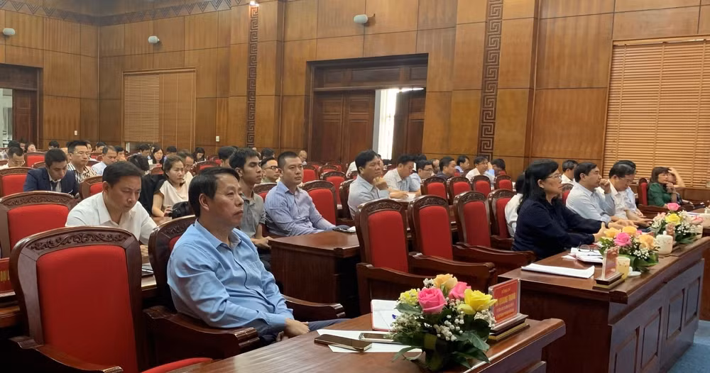 Đại biểu dự hội nghị gặp mặt doanh nghiệp, nhà đầu tư.