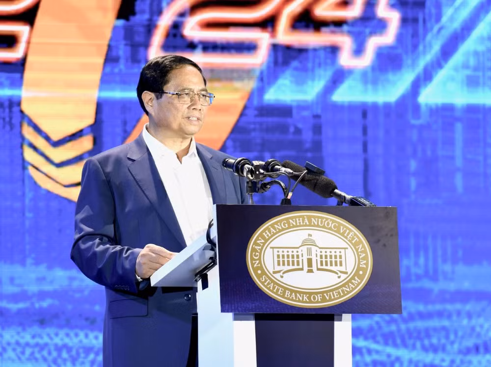 Thủ tướng đánh giá lãnh đạo Ngân hàng nhà nước Việt Nam đã nhận thức cao và chỉ đạo quyết liệt công tác chuyển đổi số.