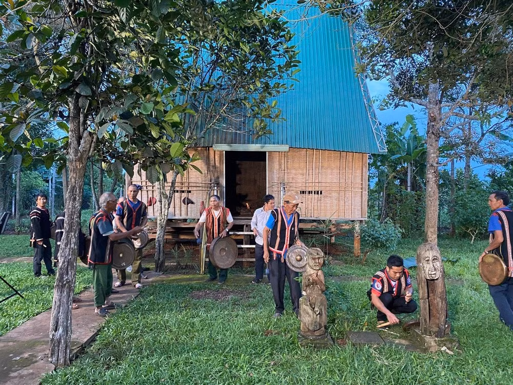 Các kỹ sư âm thanh dành nhiều công phu chăm chút cho phim bằng hệ thống công nghệ âm thanh 5.1.