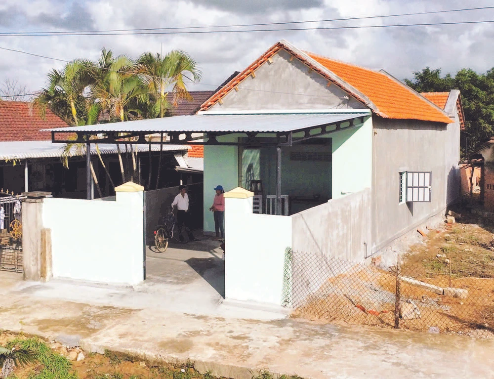 Căn nhà của gia đình chị Châu Thị Thân, xã Hòa Mỹ Đông, huyện Tây Hòa, tỉnh Phú Yên được xây dựng từ chương trình hỗ trợ của tỉnh.