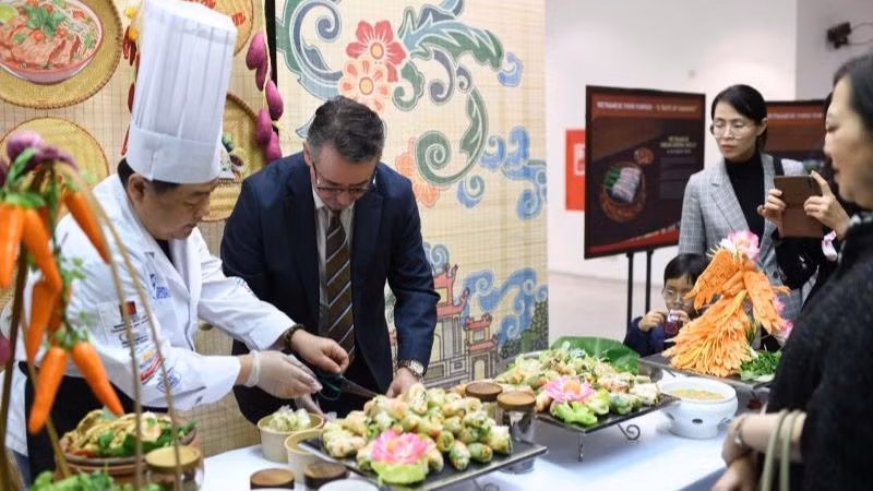 Ẩm thực góp phần nối nhịp cầu gắn kết những nền văn hóa. (ẢNH: BTC)