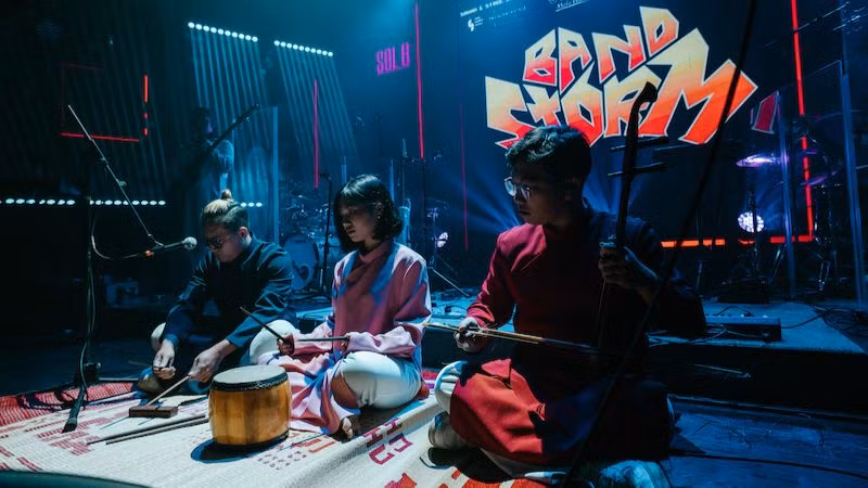 Ban nhạc ButterCup mang nhạc cụ dân tộc đến với sân khấu Band Storm Vietnam 2024.