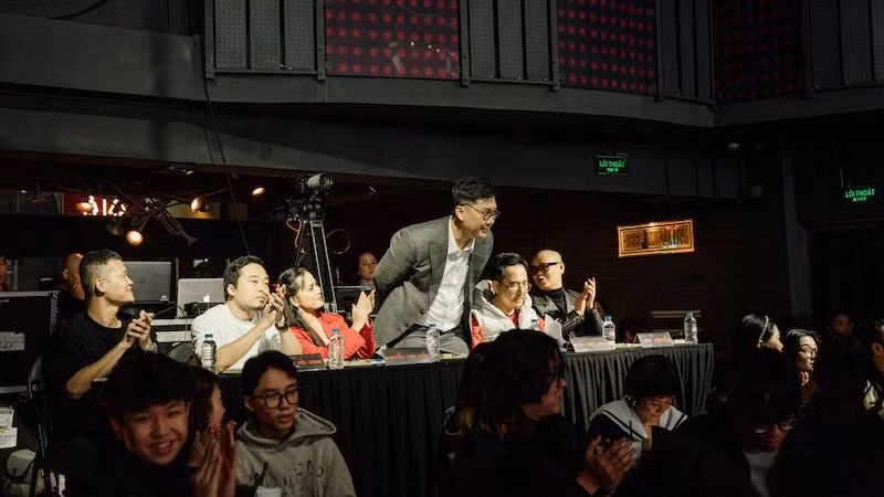 Ban giám khảo gồm các nghệ sĩ, chuyên gia giàu kinh nghiệm trong lĩnh vực âm nhạc, giải trí.