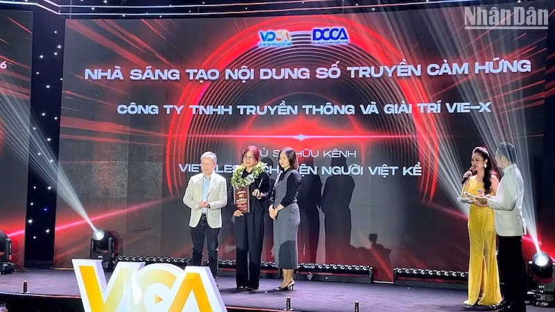 Kênh Vietales - Chuyện người Việt kể được trao giải Nhà sáng tạo nội dung số truyền cảm hứng. Đây là dự án của một nhóm tác giả 9x về khảo cứu, lan tỏa những kiến thức địa lý, lịch sử, văn hoá dân gian Việt Nam qua phim ngắn, truyện tranh, hoạt hình, game...