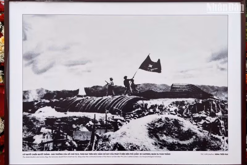 Tác phẩm nổi tiếng gắn liền với tên tuổi Nghệ sĩ nhiếp ảnh Triệu Đại được trưng bày.