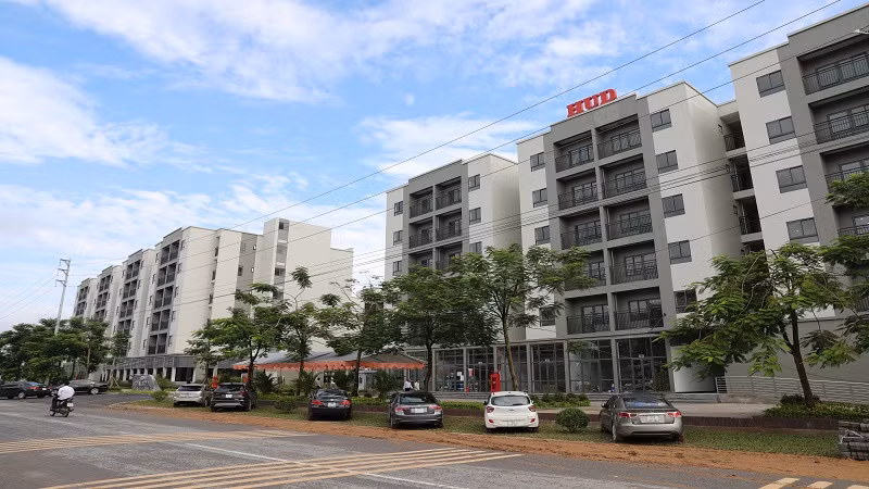 Phát triển nhà ở xã hội là nhiệm vụ trọng tâm trong thời gian tới. Trong ảnh: Khu Nhà ở xã hội Thanh Lâm-Đại Thịnh 2 do Tổng Công ty Nhà và Phát triển đô thị (HUD) đầu tư.