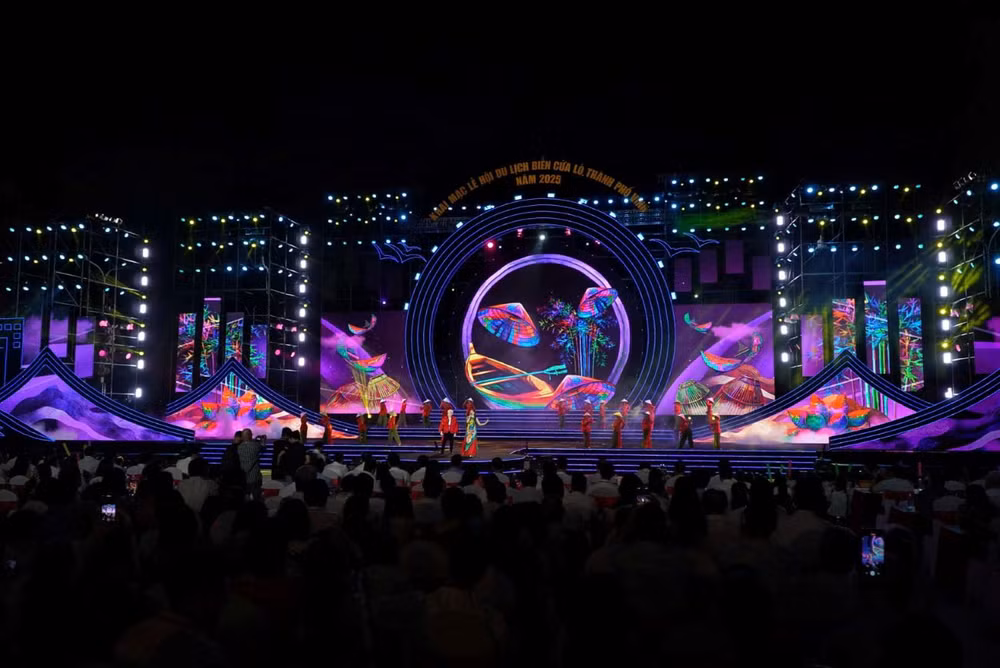Toàn cảnh buổi lễ.