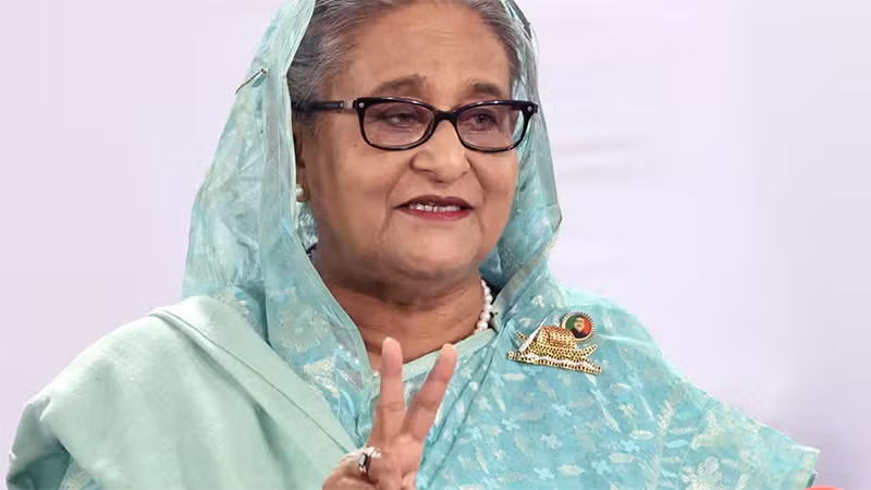 Bà Sheikh Hasina phát biểu trước truyền thông sau khi đã bỏ phiếu. Ảnh: Văn phòng Thủ tướng Bangladesh.
