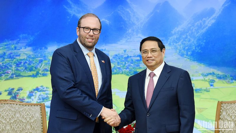 Thủ tướng tiếp đoàn nghị sĩ Hạ viện Hoa Kỳ. (Ảnh: TRẦN HẢI)