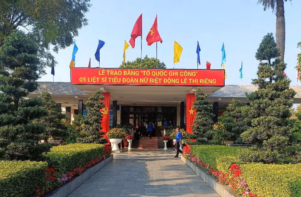 Nơi diễn ra buổi lễ trao bằng "Tổ quốc ghi công" 5 liệt sĩ Tiểu đoàn Lê Thị Riêng.