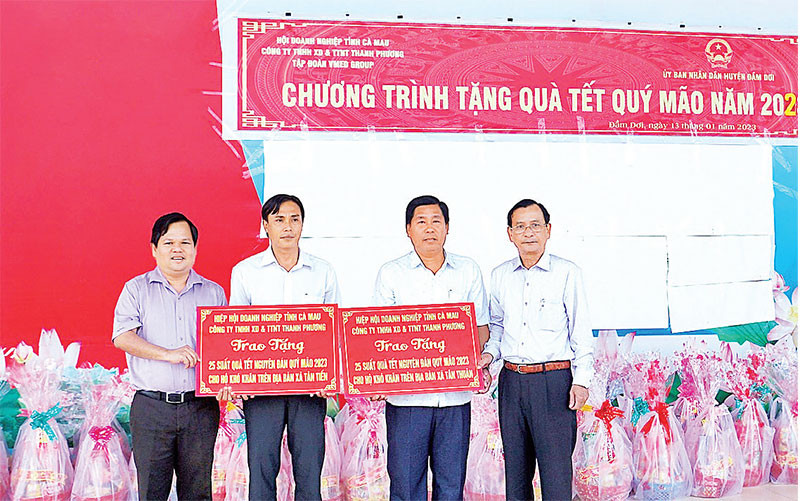 Kết nối, lắng nghe doanh nghiệp
