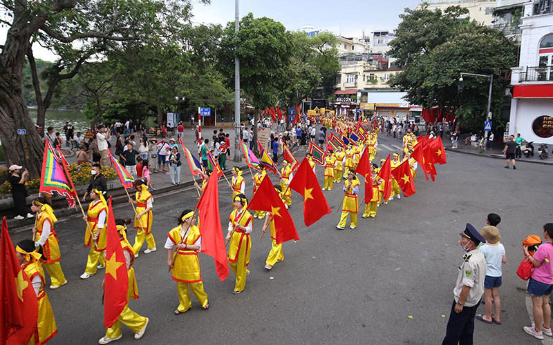 Dù có diện tích nhỏ nhất Hà Nội, nhưng quận Hoàn Kiếm là nơi mang những giá trị văn hóa đặc sắc của Thăng Long-Hà Nội nghìn năm văn hiến.