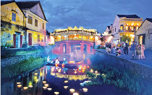 Phố cổ Hội An (Quảng Nam) điểm đến thu hút du khách hàng đầu của Việt Nam. (Ảnh: TRỌNG KHANG)