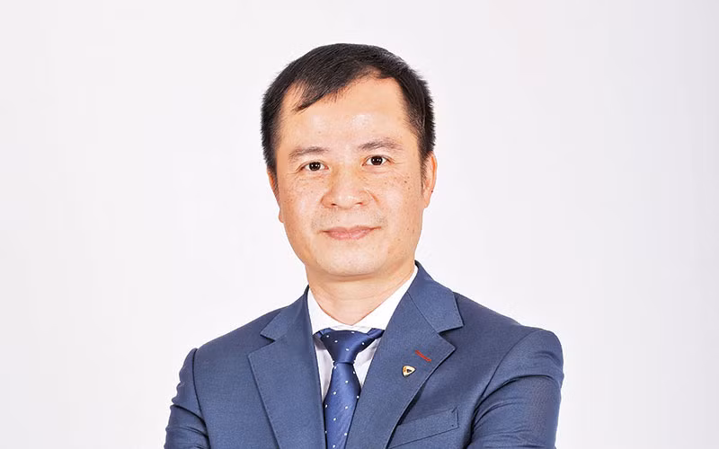 Ông Lê Hoàng Tùng, Phó Tổng Giám đốc Vietcombank.