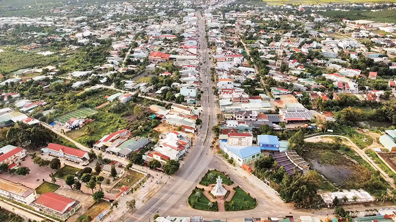 Toàn cảnh thị trấn Đăk Hà.