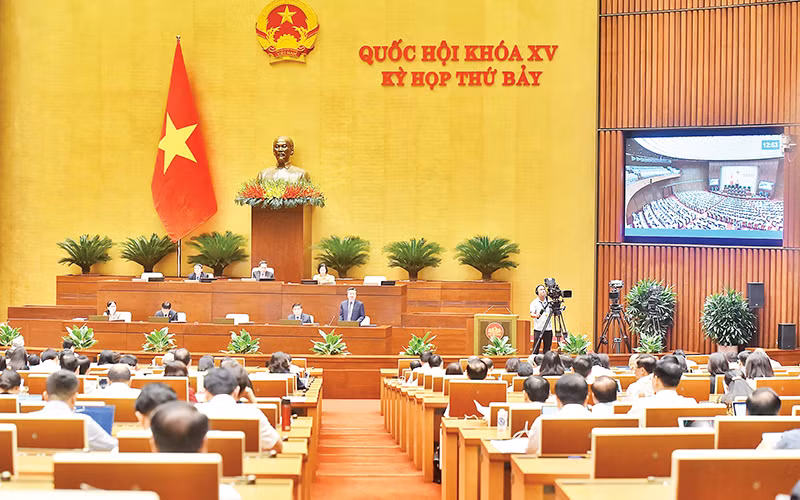 Phiên thảo luận tại hội trường về Quy hoạch Thủ đô Hà Nội thời kỳ 2021-2030, tầm nhìn đến năm 2050 và Đồ án điều chỉnh tổng thể Quy hoạch chung Thủ đô Hà Nội đến năm 2045, tầm nhìn đến năm 2065. (Ảnh ĐĂNG KHOA)