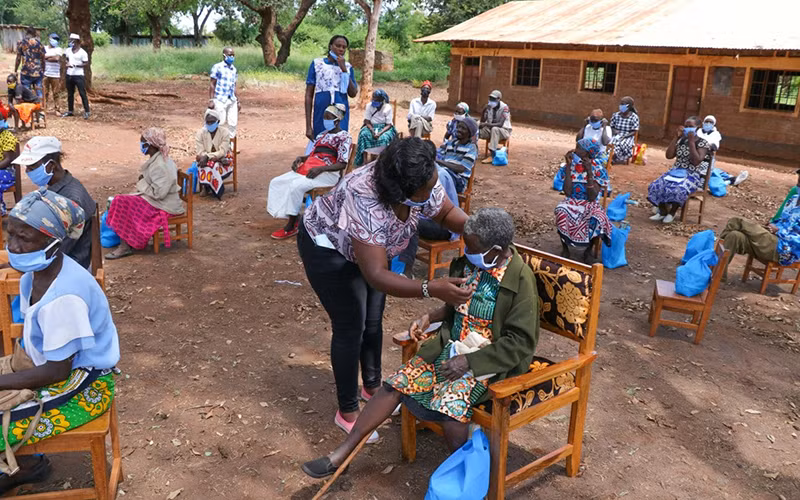 Châu Phi hướng tới tự chủ trong lĩnh vực y tế. (Ảnh The Borgen Project)