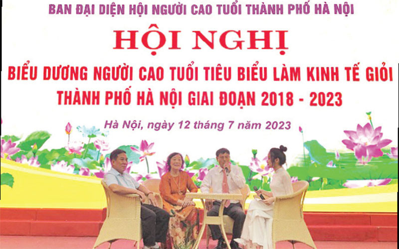 Những tấm gương người cao tuổi làm kinh tế giỏi của Thủ đô chia sẻ kinh nghiệm, cách làm hay.