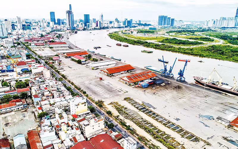 Khu vực cảng Khánh Hội, Quận 4.