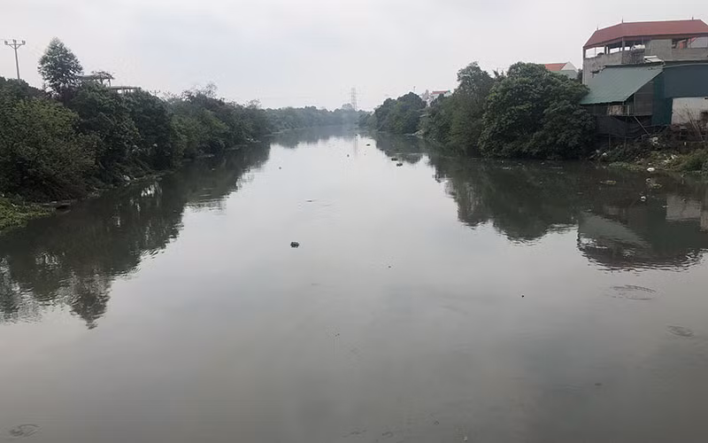 Chất lượng nước trên hệ thống thủy lợi Bắc Hưng Hải chảy qua địa bàn xã Nghĩa Trụ, huyện Văn Giang (Hưng Yên) đã được cải thiện.