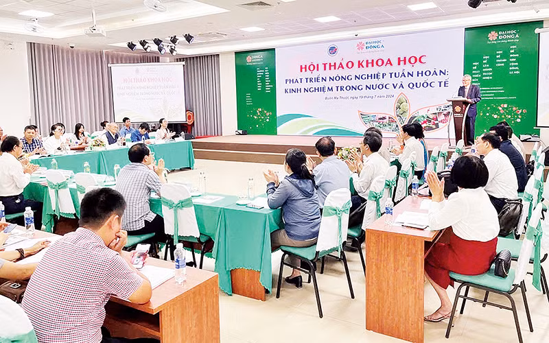 Hội thảo khoa học “Phát triển nông nghiệp tuần hoàn: Kinh nghiệm trong nước và quốc tế” góp phần thúc đẩy phát triển nông nghiệp tuần hoàn ở Đắk Lắk.