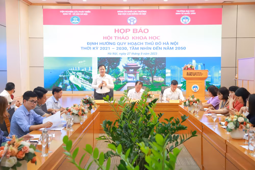 Họp báo thông tin về Hội thảo khoa học "Định hướng quy hoạch Thủ đô Hà Nội thời kỳ 2021-2030, tầm nhìn đến năm 2050".