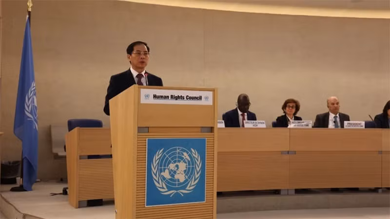 Bộ trưởng Ngoại giao Bùi Thanh Sơn phát biểu tại Phiên họp cấp cao Khóa họp thường kỳ lần thứ 55 của Hội đồng Nhân quyền Liên hợp quốc. (Ảnh: TTXVN)