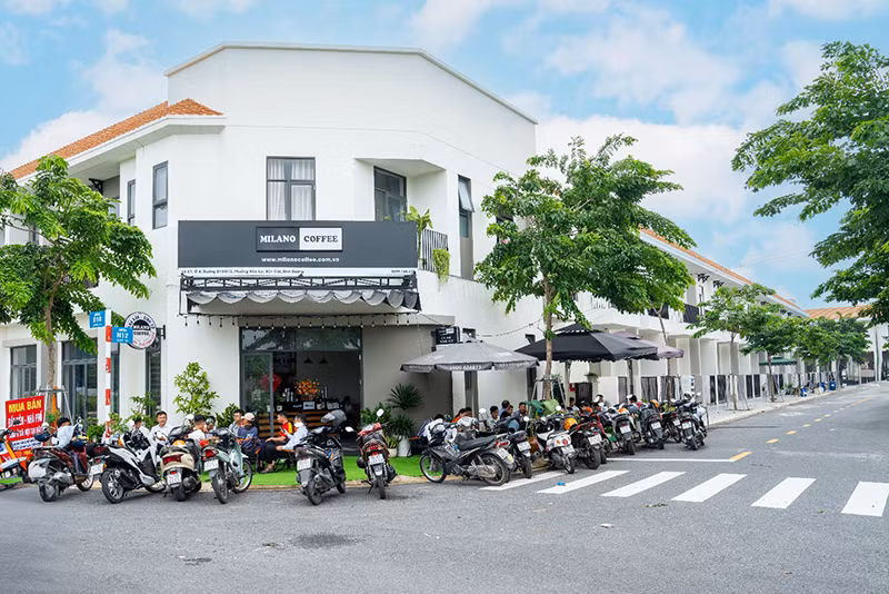 Giai đoạn 1 của Richland Residence đã có nhiều cư dân đến sinh sống. Giai đoạn 1 của Richland Residence đã có nhiều cư dân đến sinh sống.