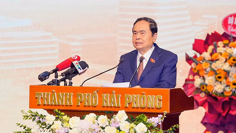 Chủ tịch Quốc hội Trần Thanh Mẫn phát biểu ý kiến tại hội nghị.