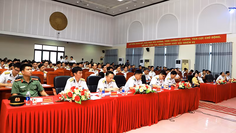 Hội thi tuyên truyền viên trẻ Vùng 3 Hải quân năm 2024 với chủ đề: “Quân đội anh hùng, quốc phòng vững mạnh".