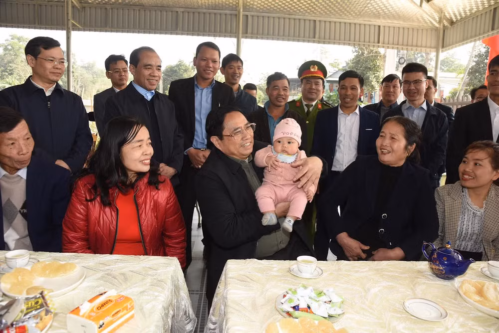 Thủ tướng Phạm Minh Chính Kiểm tra Khu tái định cư trên địa bàn tỉnh Phú Thọ và chúc Tết bà con nhân dân khu tái định cư thuộc xã Minh Tiến, huyện Đoan Hùng (Phú Thọ).
