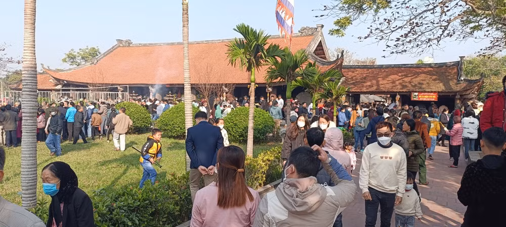 Lễ hội chùa Keo (huyện Vũ Thư) đang dần thu hút đông du khách thập phương bởi còn lưu giữ được khá nhiều những tập tục truyền thống gắn với văn hóa trồng lúa nước của cư dân bản địa.