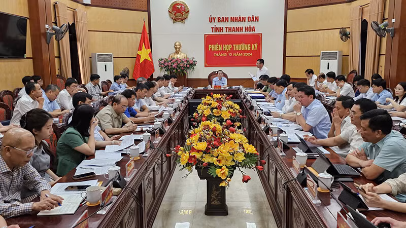 Quang cảnh phiên họp ngày 22/10.