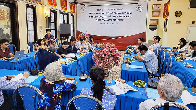 Toàn cảnh Hội thảo khoa học "Suy dinh dưỡng thấp còi và gầy còm ở trẻ em dưới 5 tuổi vùng khó khăn: Thực trạng và giải pháp".
