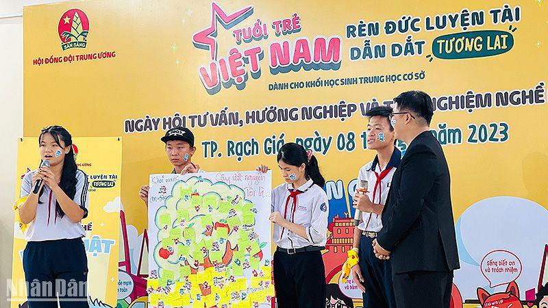 Thiếu nhi Kiên Giang tham gia trải nghiệm hướng nghiệp tại Ngày hội.