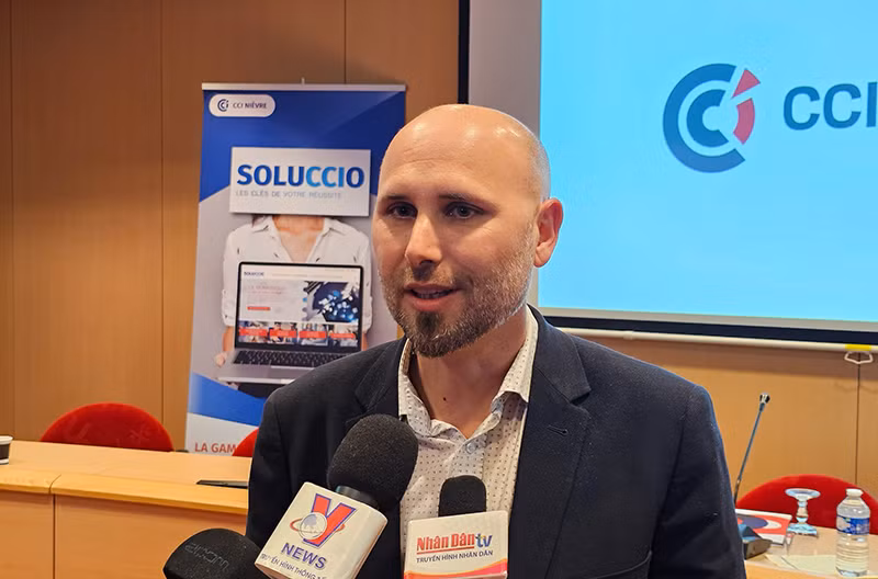 Ông Christophe Lorbat chia sẻ kế hoạch đầu tư xây dựng nhà máy sản xuất xe đạp ở Việt Nam. (Ảnh: Minh Duy)