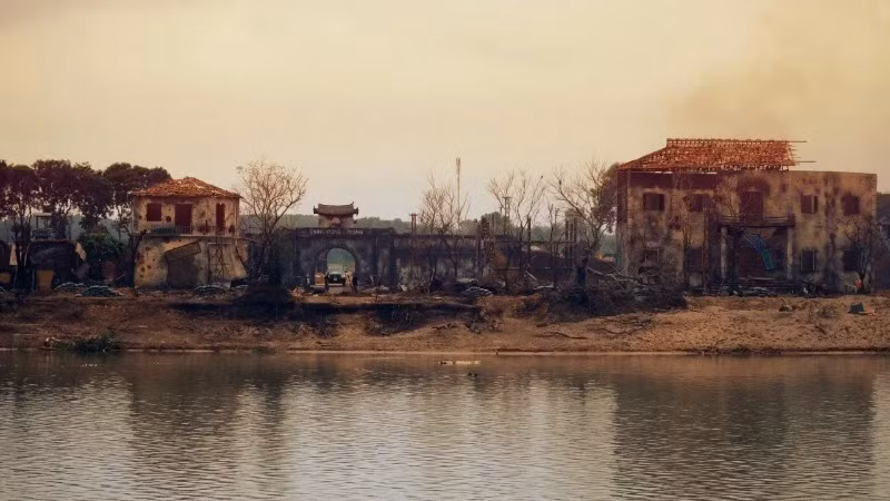 Bối cảnh phim trường "Mưa đỏ" tại Quảng Trị.