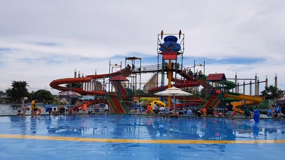 Vườn thú Mỹ Quỳnh (huyện Đức Hòa) đón hơn 7.500 lượt khách tham quan trong dịp 2/9.