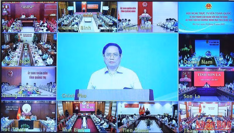 Hội nghị diễn ra dưới hình thức trực tiếp và trực tuyến.