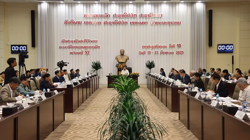 Tổng Bí thư, Chủ tịch nước Lào Thongloun Sisoulith phát biểu tại sự kiện. (Ảnh: HẢI TIẾN)