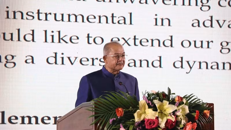 Phó Thủ tướng Lào Kikeo Khaykhamphithoune phát biểu tại lễ khai mạc ATF 2024. (Ảnh: HẢI TIẾN)