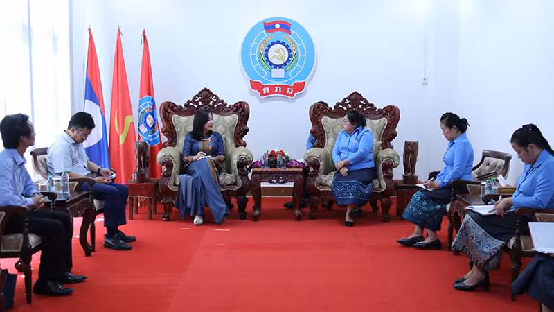 Quang cảnh buổi làm việc. (Ảnh: HẢI TIẾN)