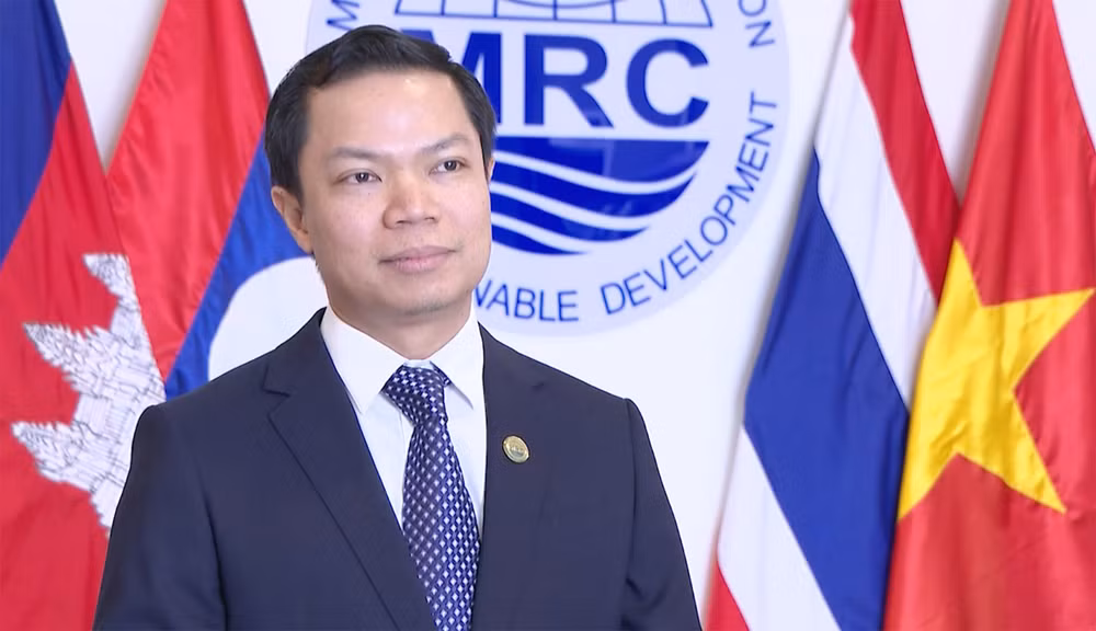 Tiến sĩ Anoulak Kittikhoun, Giám đốc điều hành Ban Thư ký MRC. (Ảnh: Trịnh Dũng)