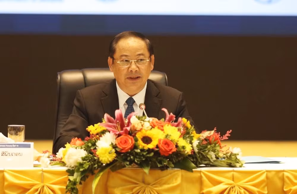 Thủ tướng Chính phủ Lào Sonexay Siphandone chủ trì và phát biểu tại Diễn đàn. (Ảnh: Pathed Lao)