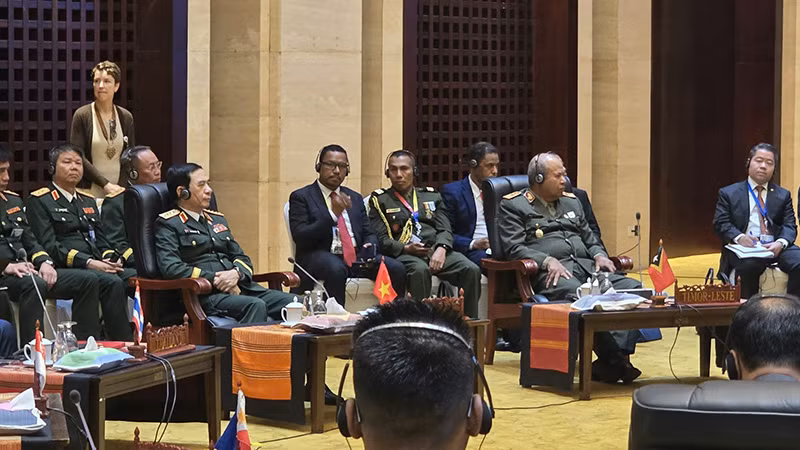 Đại tướng Phan Văn Giang dẫn đầu Đoàn đại biểu cấp cao Bộ Quốc phòng Việt Nam tham dự Cuộc gặp. Ảnh: Hải Tiến