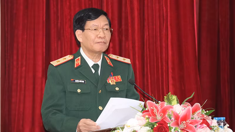 Trung tướng, PGS, TS Nguyễn Xuân Kiên, Giám đốc Học viện Quân y Việt Nam phát biểu tại Hội nghị. (Ảnh: HẢI TIẾN)