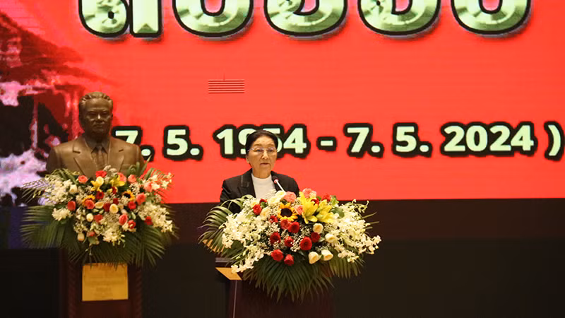 Phó Chủ tịch nước Lào Pany Yathotou đọc diễn văn tại buổi lễ. (Ảnh: TRỊNH DŨNG)