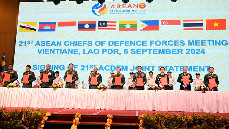 Trưởng đoàn các nước ký Tuyên bố chung ACDFM-21. (Ảnh: Hải Tiến)